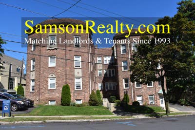 Charming Brick Building. Great 1 Bed on East Side. Main Photo