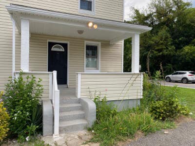 $750 Room for Rent (Shared Bath) Main Photo