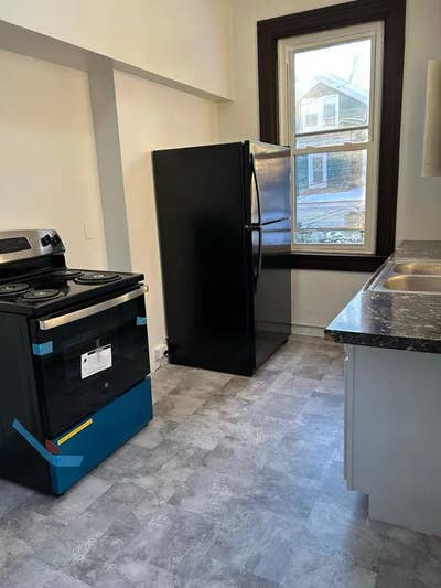 Large one BR Sharpsburg Apartment  Main Photo