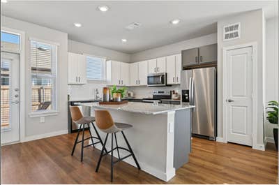 Brand_New Townhome w Private Yard  Garage — Minute Main Photo