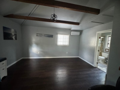 Adustudio  Main Photo