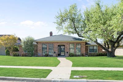 Spacious private Rooms  in Richardson  Main Photo