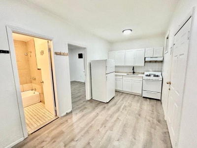 Cozy 1 Bedroom Ground Floor Apartment Main Photo