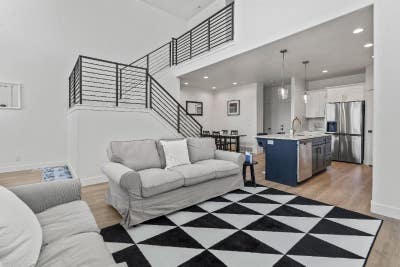 Private room_Female roommates  Main Photo