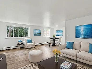 Benton Court  Main Photo