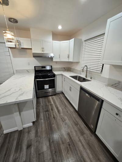 One Bedroom Contemporary Living  Main Photo