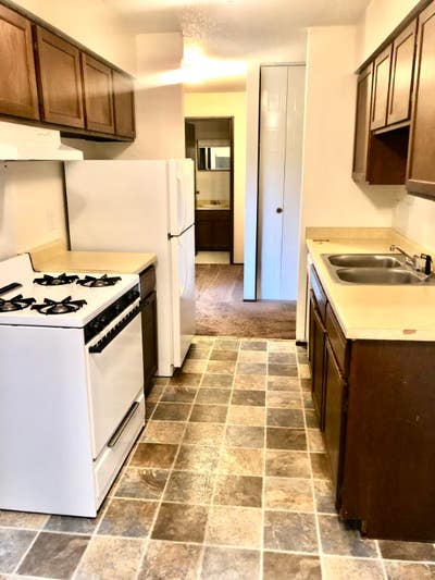 1 BR 1 bath apartment available Main Photo