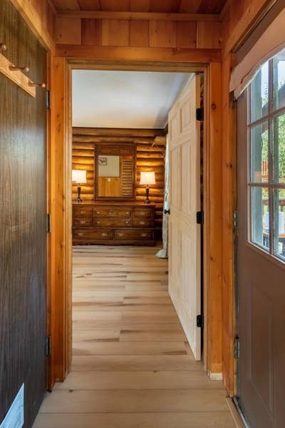 Stand_alone 1 BR cabin  Main Photo