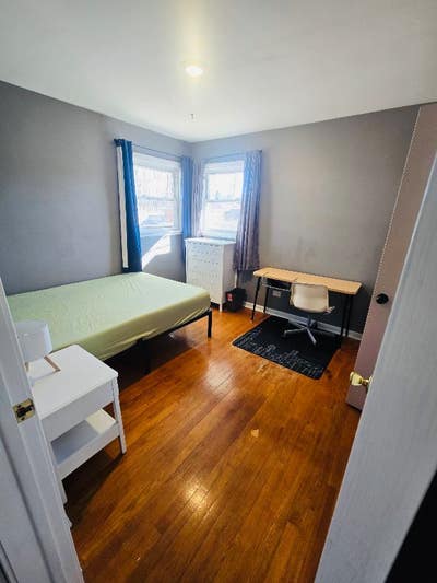 Private Bedroom in Niles Main Photo