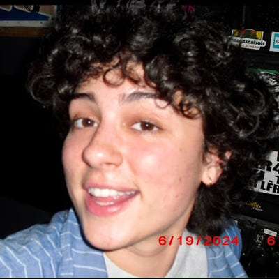 Female looking for Los Feliz room now Main Photo