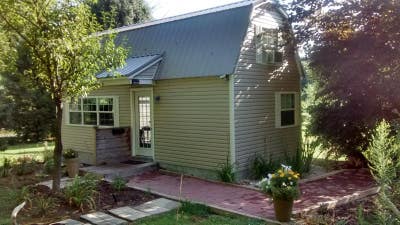 GuestBungalowFurnishe1Bed1BathUtilitiesPaidParking Main Photo