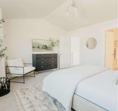 Private room_Female roommates  Main Photo