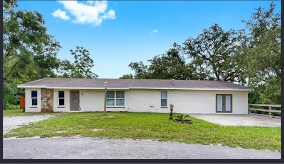 Charming 1 bed bath efficiency in a quiet neighbor Main Photo