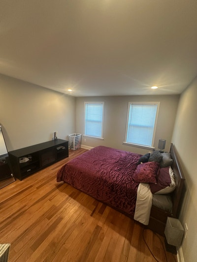 Private BR_private bathroom_secured package delive Main Photo