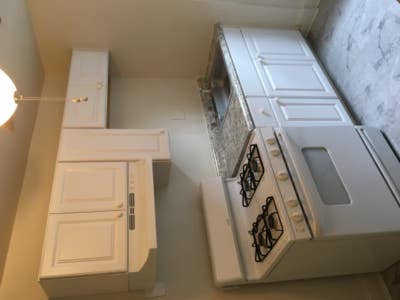 Apartment Located across from Druid Hill Park Main Photo