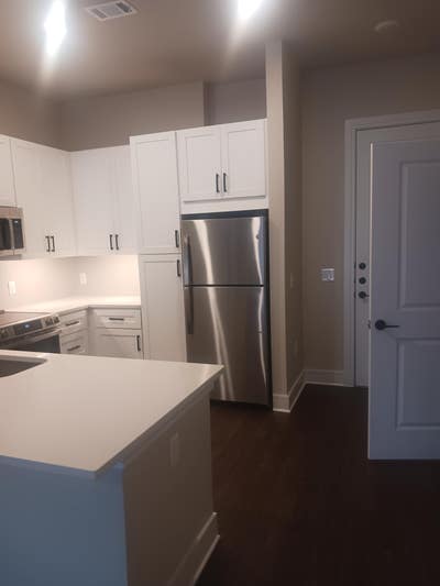 Brand New Apt 1/1 Full Amenties Main Photo