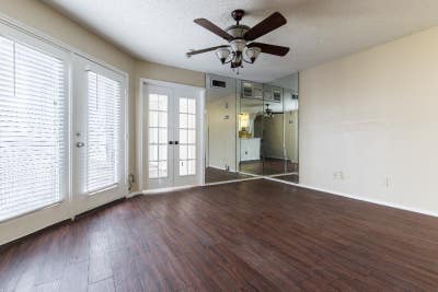 Oak Creek Condo 1BRBA North Arlington Main Photo