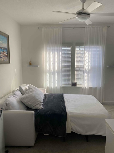 SuiteRoom with Private Bathroom Sm FrigMicrowaveCo Main Photo