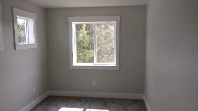 Logan  2F Southeast Room (Female Roommate) Main Photo