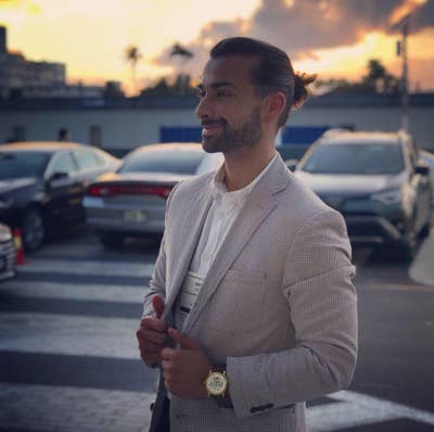 36 year old male looking for a room in Encino Main Photo