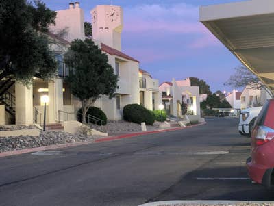 Furnished room & bath for  rent in condominium Main Photo