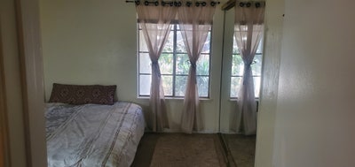 Unfurnished bedroom for rent Main Photo