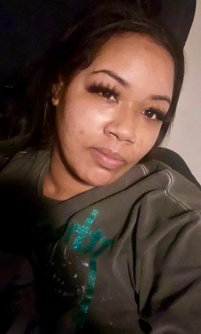 37 year old female looking for Woodland Hills Main Photo