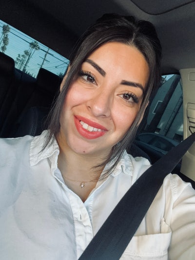 36 year old woman looking for Sherman Oaks room Main Photo