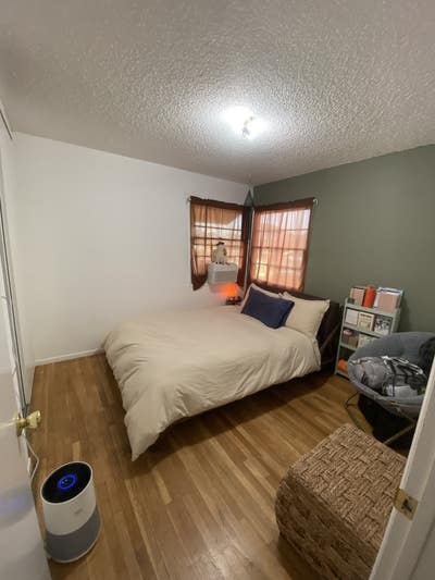 Private Room Available In House Main Photo