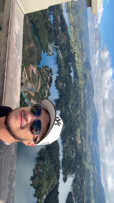 Room wanted in Aurora, DuPage County, IL Main Photo