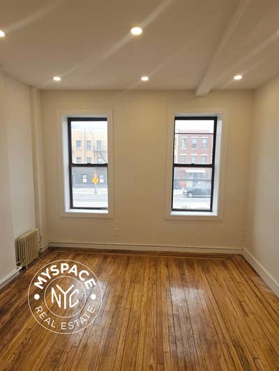 #901 Spacious 2 bed 1 bath in Sunset Park - Afford Main Photo