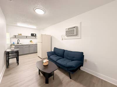 West Tampa Apartment !!! No Members. Close to Ever Main Photo