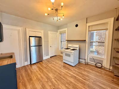 Remodeled 1BDBA in Waterford | $mo | Parking |  Main Photo