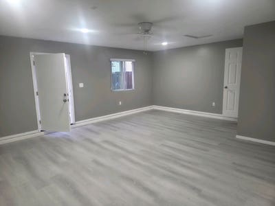 Studio/Backhouse  Main Photo