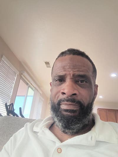 60 year old male looking for a room in LA now Main Photo