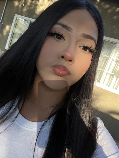 Female looking for a room in Santa Ana now Main Photo