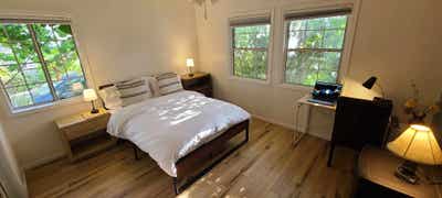 New Room with large three windowss  Main Photo