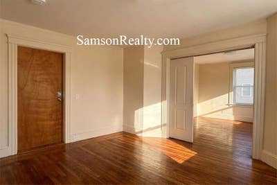 Incl Heat & HW. Renovated. Near Blackstone Blvd. S Main Photo