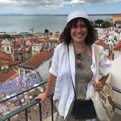 Looking for sublet in Evanston! Main Photo