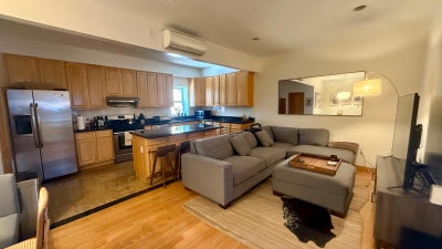 Spacious Noho Master Bedroom  Main Photo