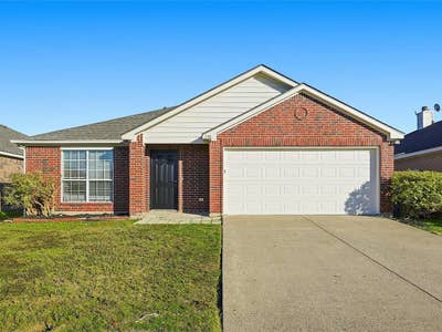 Room Available in a Warm, Friendly Home Main Photo