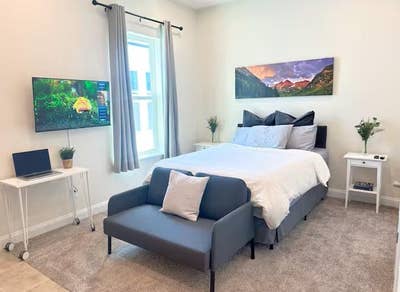 Live near Town center in luxurious eTown neighborh Main Photo