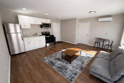 Private 1 Bedroom Apartment! Main Photo