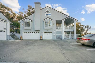 571 Tilling Way #6 Main Photo