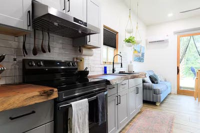 Coastal Retreat_Wilmington Island Main Photo