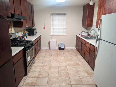 Private Room in Shared House Main Photo