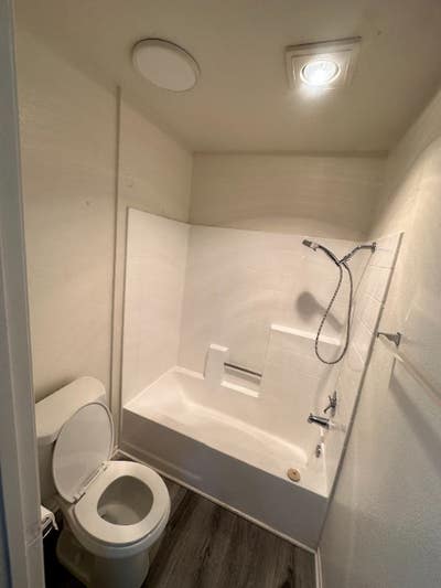 2 weeks free. Spacious 1 Bed Bath with patio Main Photo