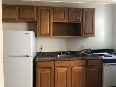 168 South Clinton Stunit Beast Orange Main Photo