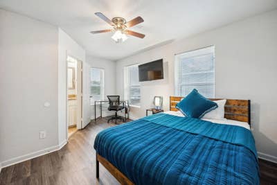 Private room w ensuite bathroom | All bills inclu Main Photo