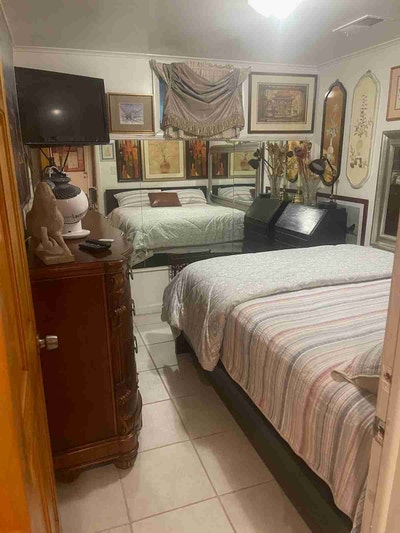 One Bedroom Apartment Main Photo